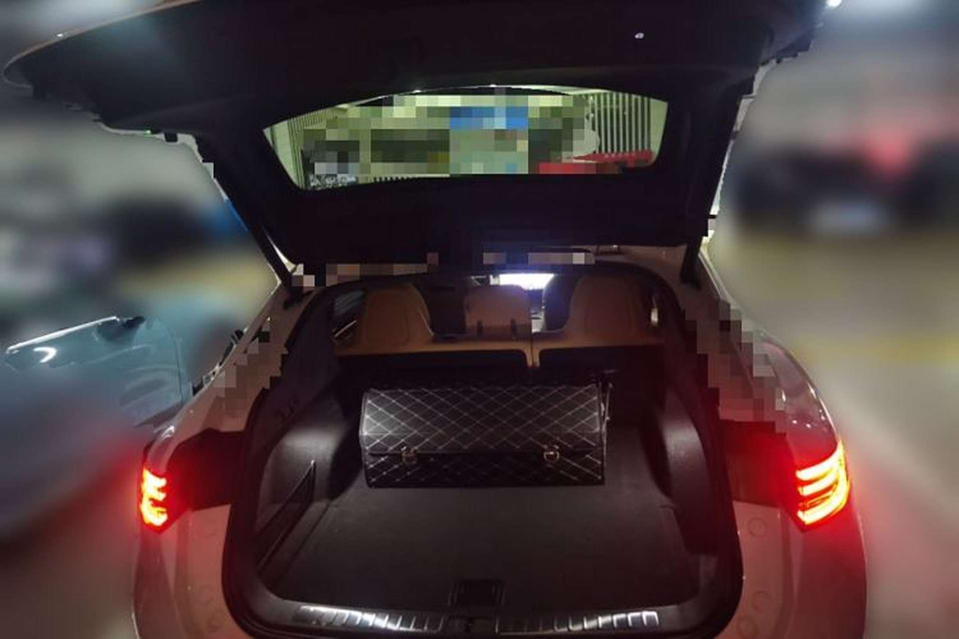 Used Hima Luxeed R7 2024 All-Electric 736 km Ultra Trunk