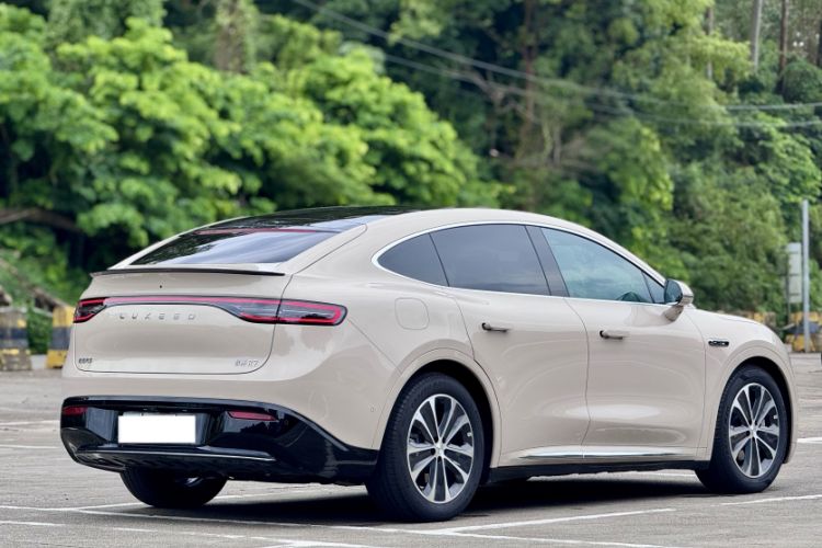 Used Hima Luxeed R7 2025 Range-Extended Version 251 km Max Exterior 8