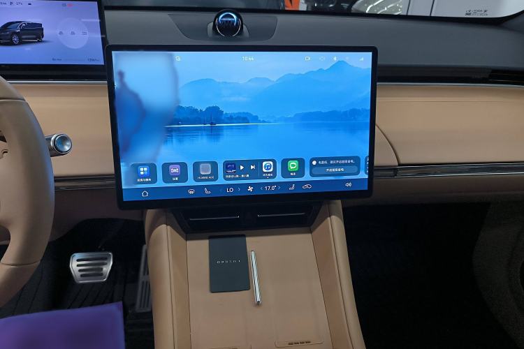 Used Hima Luxeed R7 2024 All-Electric 736 km Ultra Audio And AC Panel