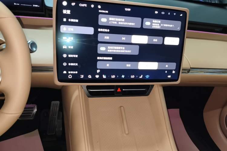 Used Hima Luxeed R7 2024 All-Electric 736 km Ultra Audio And AC Panel