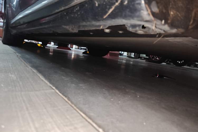 Used Hima Luxeed R7 2024 All-Electric 802 km Max Chassis Front Right