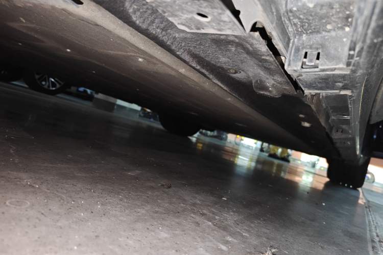 Used Hima Luxeed R7 2024 All-Electric 802 km Max Chassis Rear Right