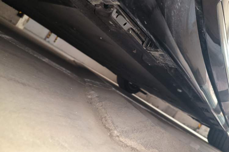 Used Hima Luxeed R7 2024 All-Electric 802 km Max Chassis Rear Right