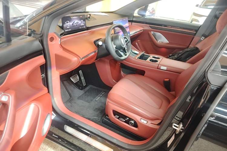 Used Hima Luxeed R7 2024 All-Electric 736 km Ultra Driver Seat