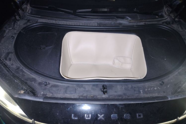 Used Hima Luxeed R7 2024 All-Electric 802 km Max Engine Bay