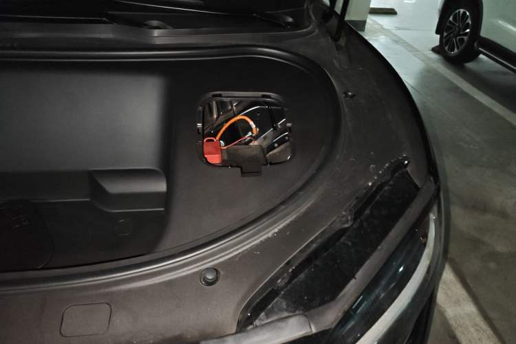 Used Hima Luxeed R7 2024 All-Electric 802 km Max Engine Bay Left