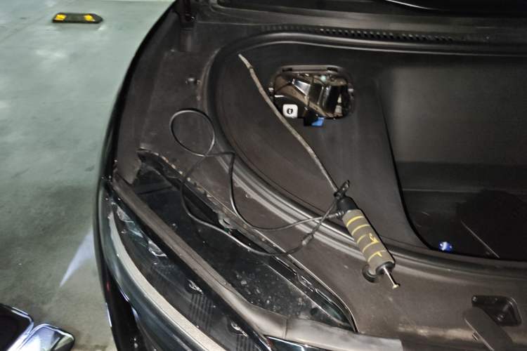 Used Hima Luxeed R7 2024 All-Electric 802 km Max Engine Bay Right