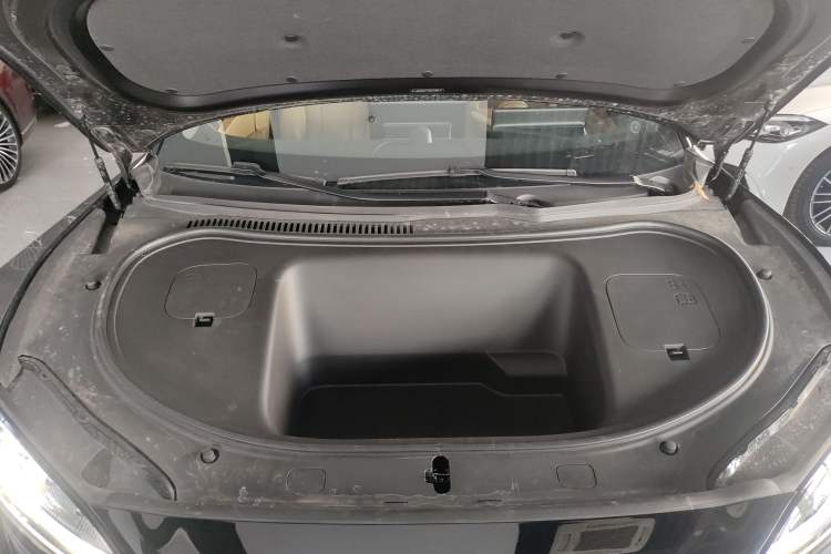 Used Hima Luxeed R7 2024 All-Electric 736 km Ultra Engine Bay