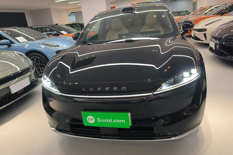 Used Hima Luxeed R7 2024 All-Electric 736 km Ultra Exterior 1
