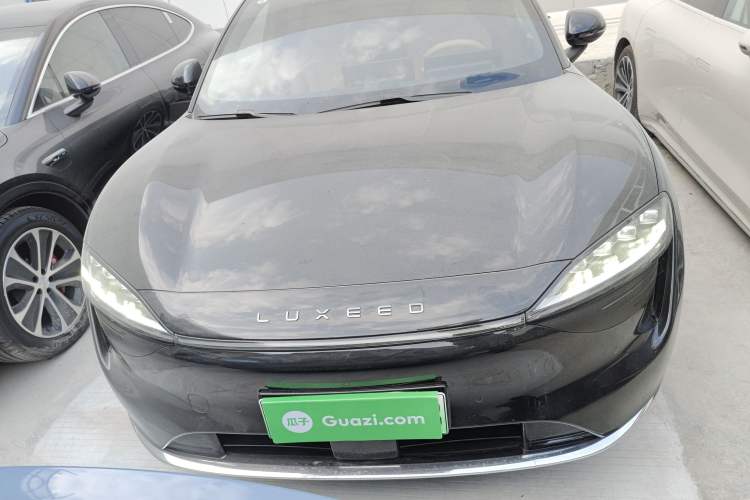 Used Hima Luxeed R7 2024 All-Electric 736 km Ultra Exterior 1