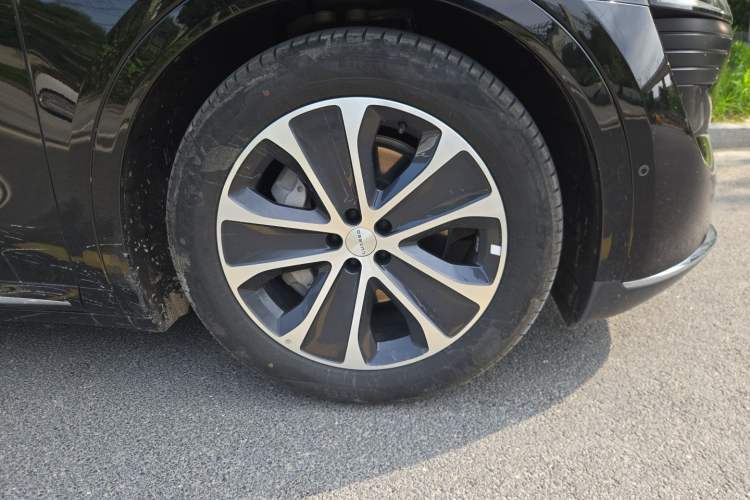Used Hima Luxeed R7 2024 Pure Electric 667km Pro Exterior 1