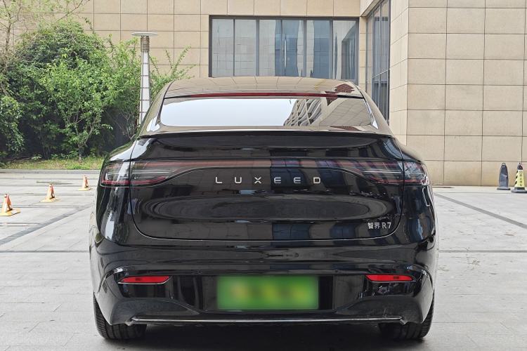 Used Hima Luxeed R7 2024 All-Electric 802 km Max Exterior 6