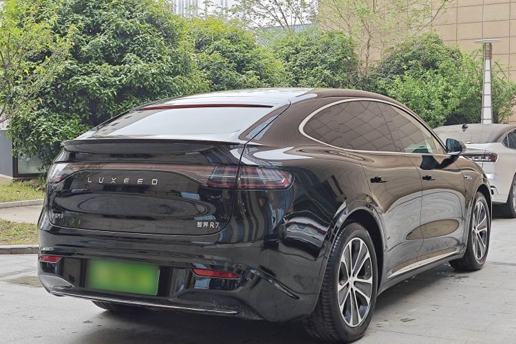 Used Hima Luxeed R7 2024 All-Electric 802 km Max Exterior 7