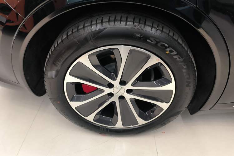 Used Hima Luxeed R7 2024 All-Electric 736 km Ultra Exterior 8
