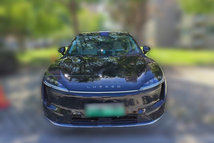 Used Hima Luxeed R7 2024 All-Electric 802 km Max Front