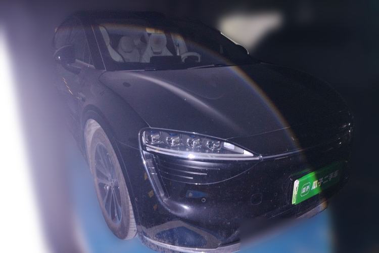 Used Hima Luxeed R7 2024 All-Electric 802 km Max Front Right 45 Deg