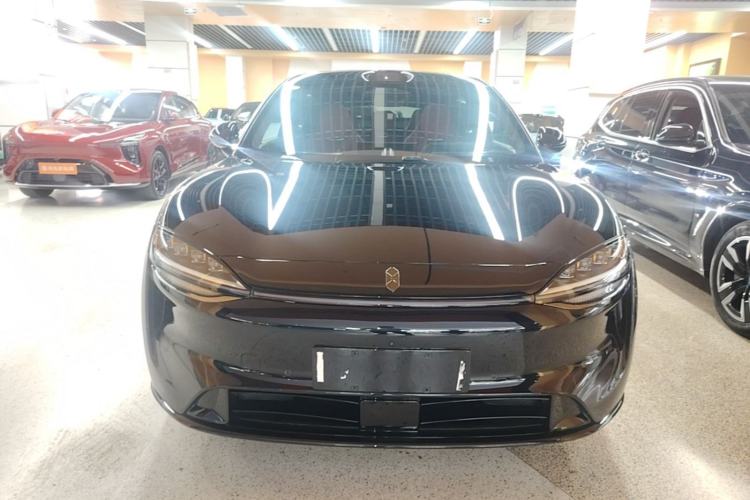 Used Hima Luxeed R7 2024 All-Electric 736 km Ultra Front