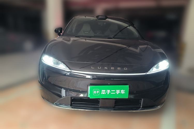 Used Hima Luxeed R7 2024 All-Electric 802 km Max Front