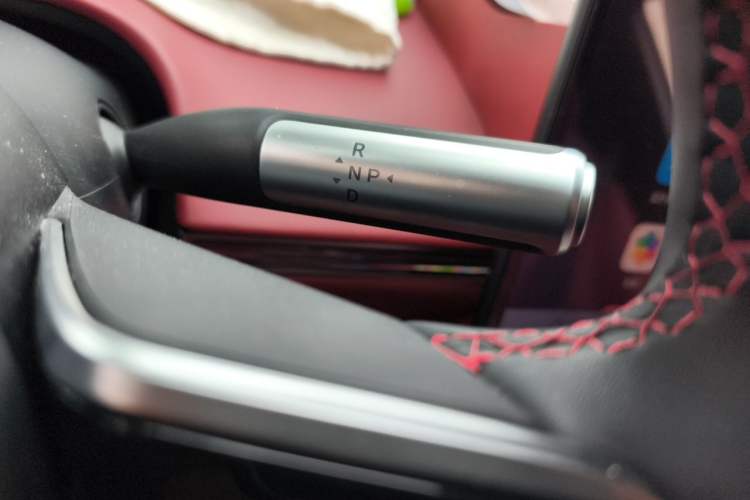 Used Hima Luxeed R7 2024 All-Electric 736 km Ultra Gear Lever
