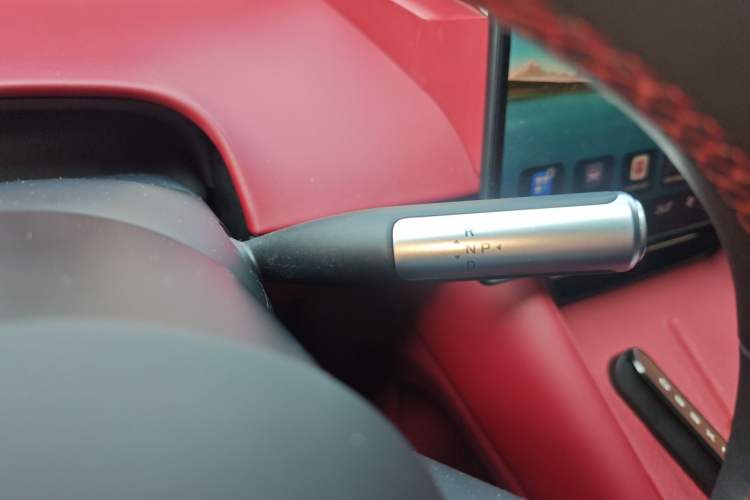 Used Hima Luxeed R7 2024 All-Electric 736 km Ultra Gear Lever