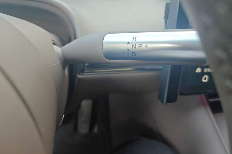Used Hima Luxeed R7 2024 Pure Electric 667km Pro Gear Lever