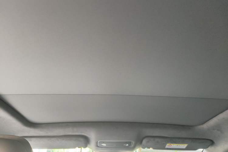 Used Hima Luxeed R7 2024 All-Electric 736 km Ultra Headliner