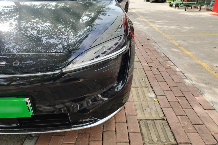 Used Hima Luxeed R7 2024 All-Electric 736 km Ultra Left Front Headlight