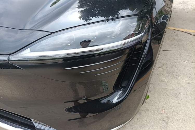 Used Hima Luxeed R7 2024 Pure Electric 667km Pro Left Front Headlight