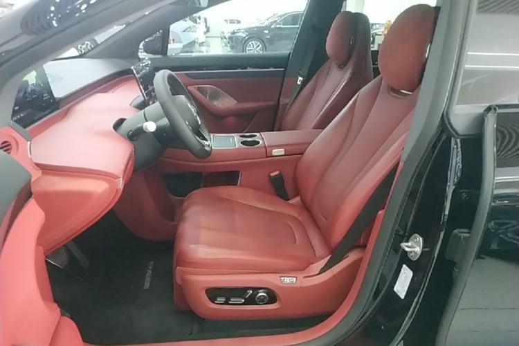 Used Hima Luxeed R7 2024 All-Electric 736 km Ultra Left Front Seat