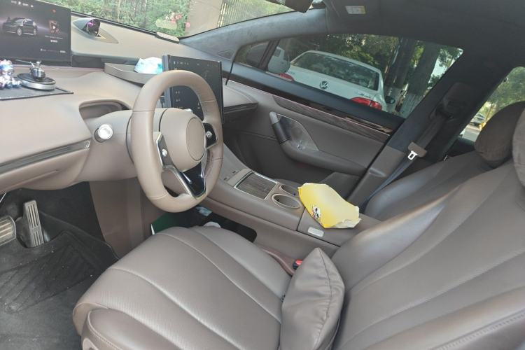 Used Hima Luxeed R7 2024 Pure Electric 667km Pro Left Front Seat