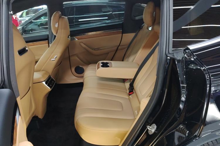 Used Hima Luxeed R7 2024 Pure Electric 667km Pro Left Rear Seat
