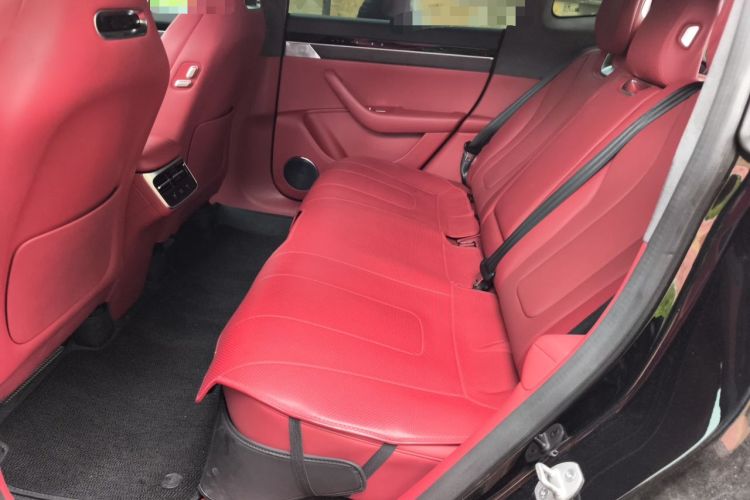 Used Hima Luxeed R7 2024 All-Electric 736 km Ultra Left Rear Seat