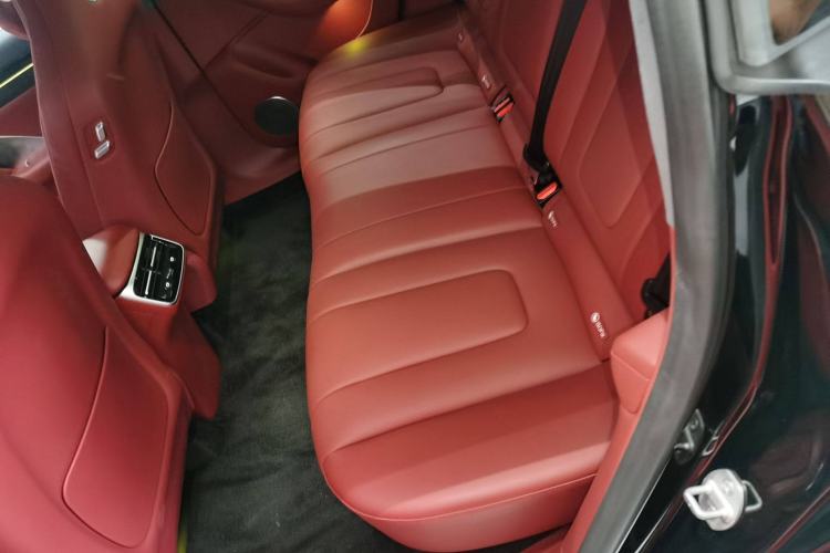 Used Hima Luxeed R7 2024 All-Electric 736 km Ultra Left Rear Seat