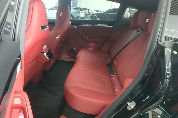 Used Hima Luxeed R7 2024 All-Electric 736 km Ultra Left Rear Seat
