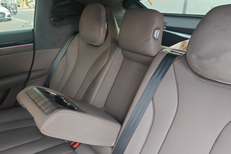 Used Hima Luxeed R7 2024 Pure Electric 667km Pro Left Rear Seat