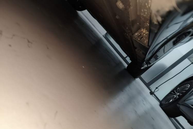Used Hima Luxeed R7 2024 All-Electric 736 km Ultra Left Side Sill