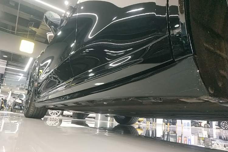 Used Hima Luxeed R7 2024 All-Electric 736 km Ultra Left Side Sill