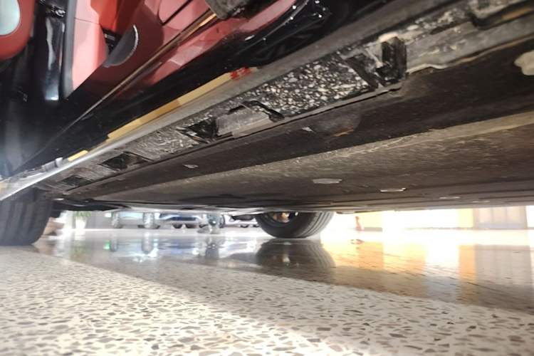Used Hima Luxeed R7 2024 All-Electric 736 km Ultra Left Side Sill