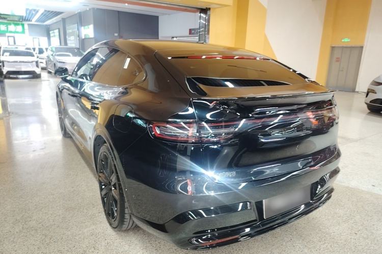 Used Hima Luxeed R7 2024 All-Electric 736 km Ultra Rear Left 45 Deg