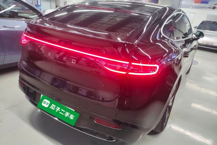 Used Hima Luxeed R7 2024 Pure Electric 667km Pro Rear Right 45 Deg