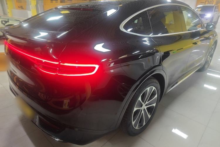 Used Hima Luxeed R7 2024 All-Electric 802 km Max Rear Right 45 Deg