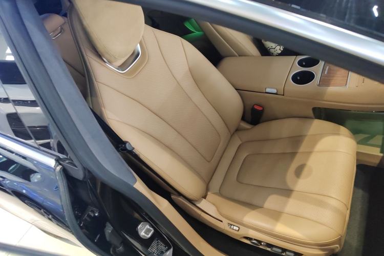 Used Hima Luxeed R7 2024 All-Electric 736 km Ultra Right Front Seat