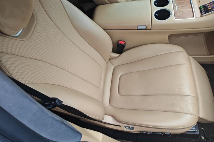 Used Hima Luxeed R7 2024 All-Electric 736 km Ultra Right Front Seat