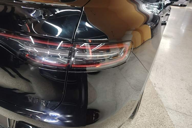 Used Hima Luxeed R7 2024 All-Electric 736 km Ultra Right Rear Taillight
