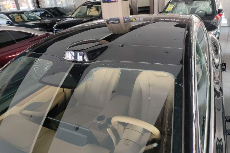 Used Hima Luxeed R7 2024 All-Electric 736 km Ultra Roof