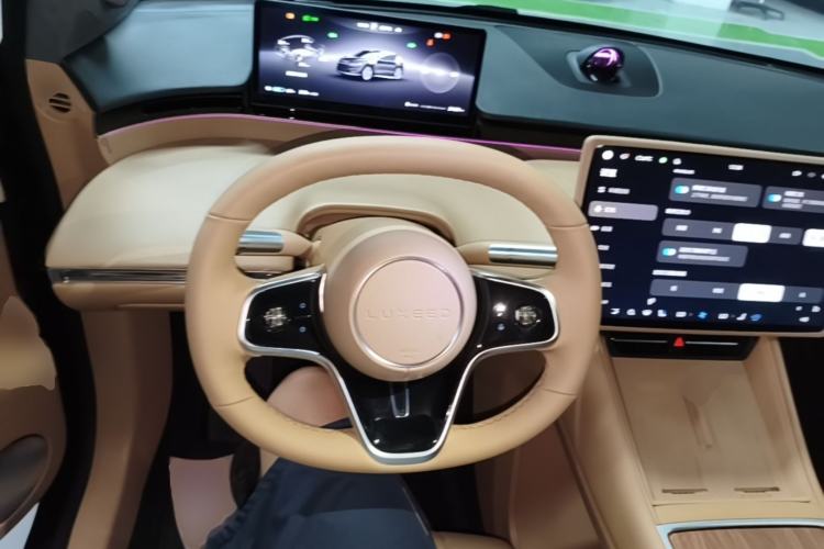 Used Hima Luxeed R7 2024 All-Electric 736 km Ultra Steering Wheel