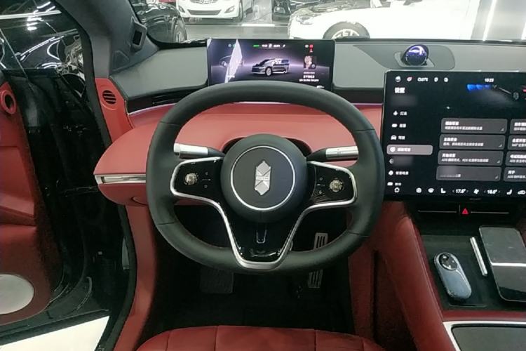 Used Hima Luxeed R7 2024 All-Electric 736 km Ultra Steering Wheel