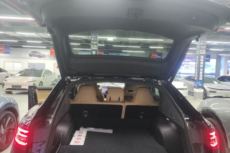Used Hima Luxeed R7 2024 Pure Electric 667km Pro Trunk
