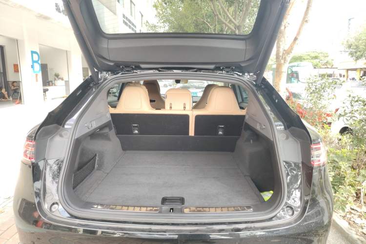 Used Hima Luxeed R7 2024 All-Electric 736 km Ultra Trunk