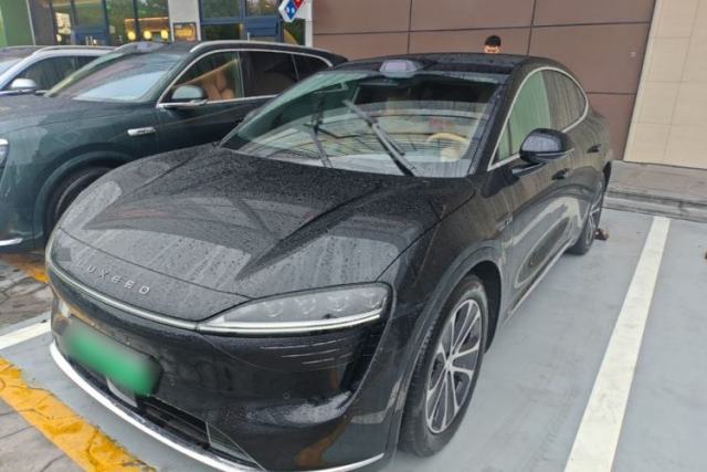Used Hima Luxeed R7 2024 All-Electric 736 km Ultra